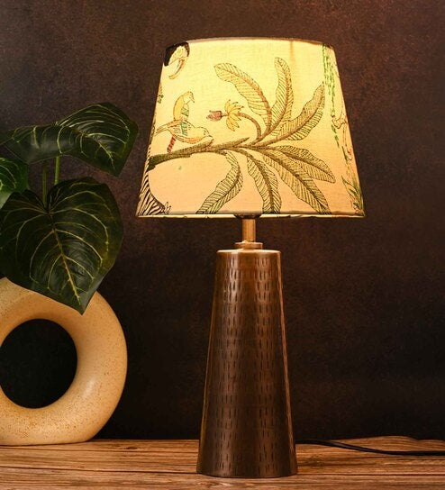 Copper Etched V-Shaped Lamp with Taper Muticolor Green Shade