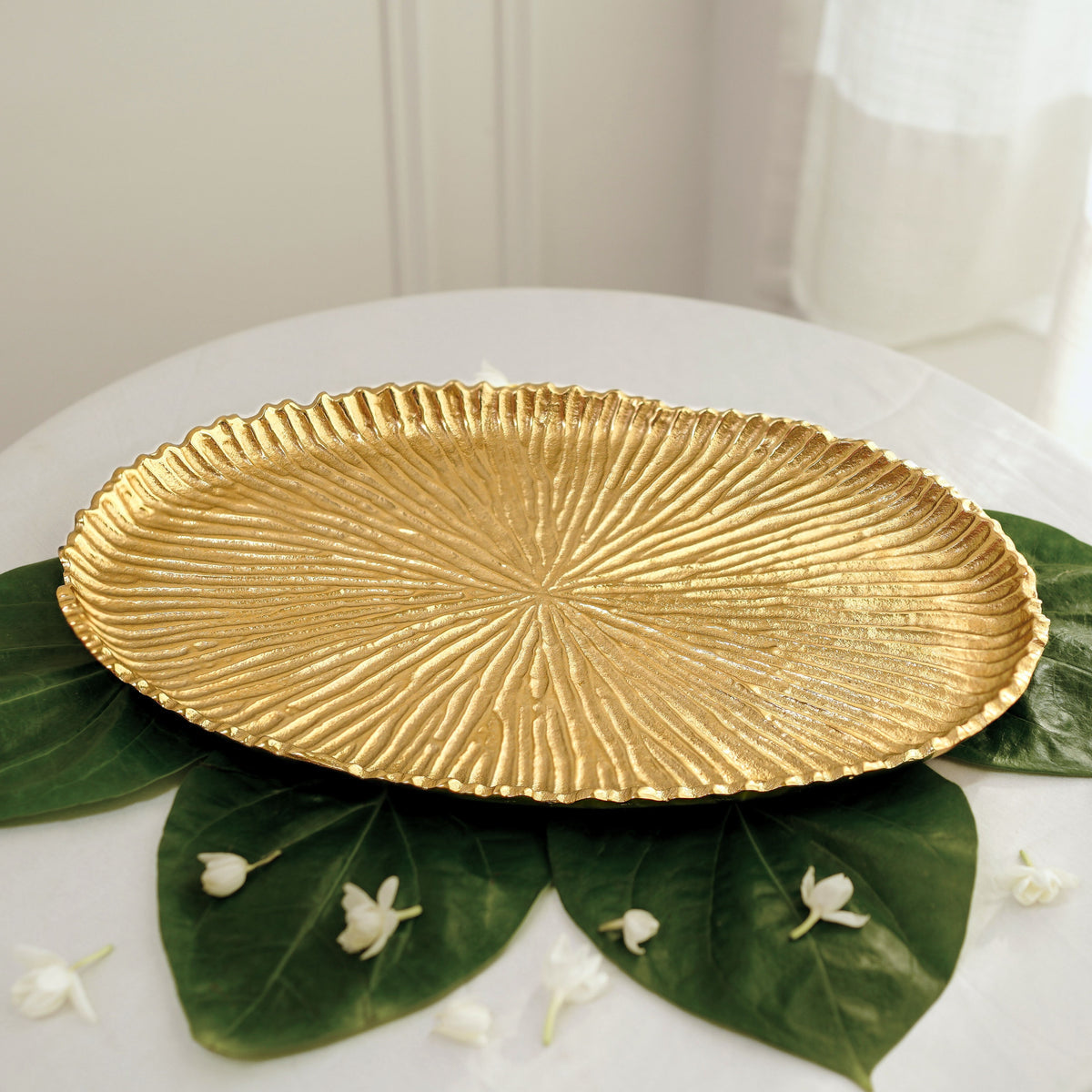 Aluminium Casted SunburstTray, Gold